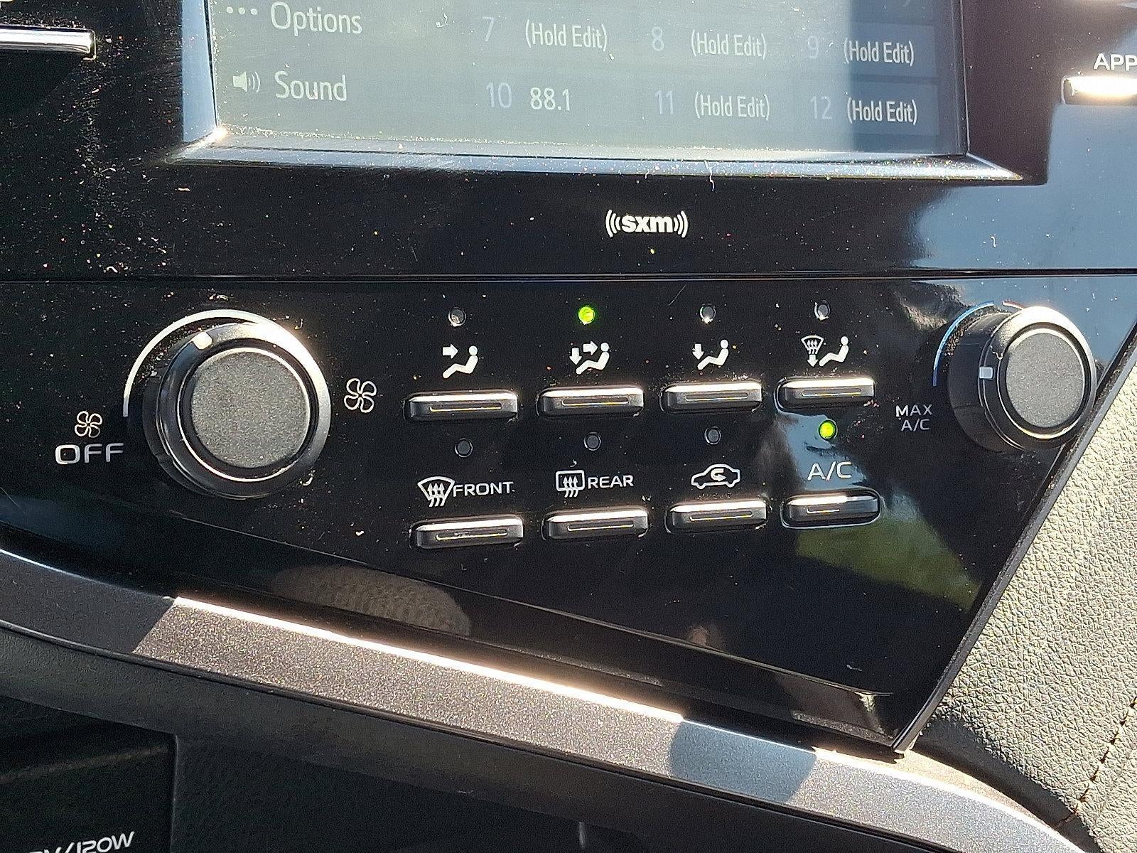 2020 Toyota Camry LE Auto (Natl)