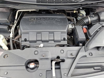 2015 Honda Odyssey Touring with DVD Rear Entertainment System and Navigation