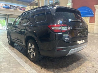 2023 Honda Pilot EX-L 8 Passenger AWD