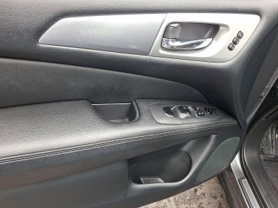 2020 Nissan Pathfinder 4x4 SL