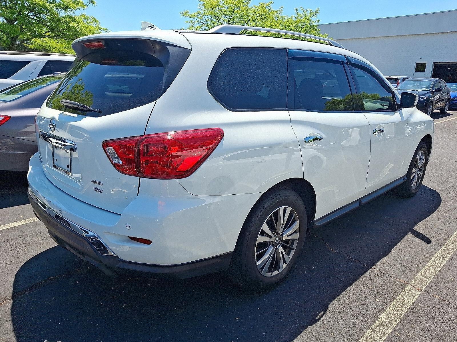 2019 Nissan Pathfinder 4x4 SV