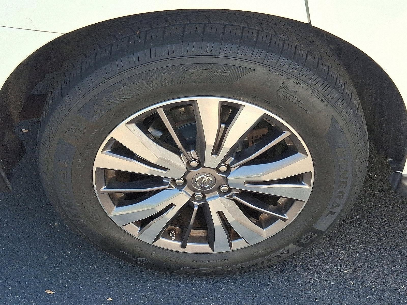 2019 Nissan Pathfinder 4x4 SV