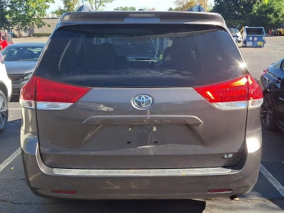 2013 Toyota Sienna 5dr 7-Pass Van V6 LE AAS FWD (Natl)