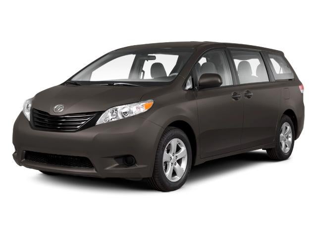 2013 Toyota Sienna 5dr 7-Pass Van V6 LE AAS FWD (Natl)