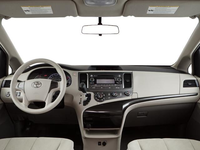 2013 Toyota Sienna 5dr 7-Pass Van V6 LE AAS FWD (Natl)