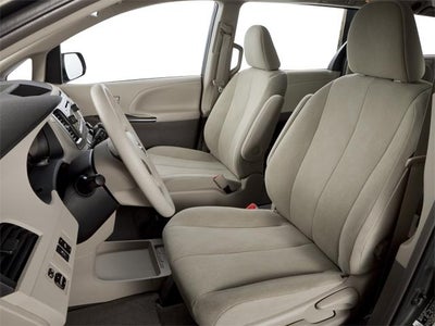 2013 Toyota Sienna 5dr 7-Pass Van V6 LE AAS FWD (Natl)