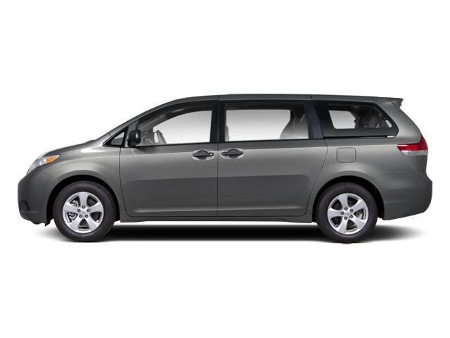 2013 Toyota Sienna 5dr 7-Pass Van V6 LE AAS FWD (Natl)