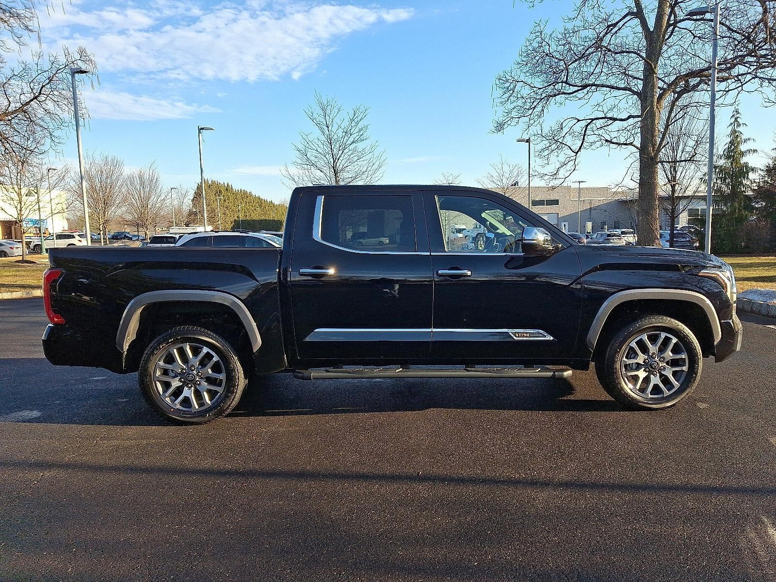 2025 Toyota Tundra 4WD 4WD 1794 Edition CrewMax 5.5' Bed (Natl)