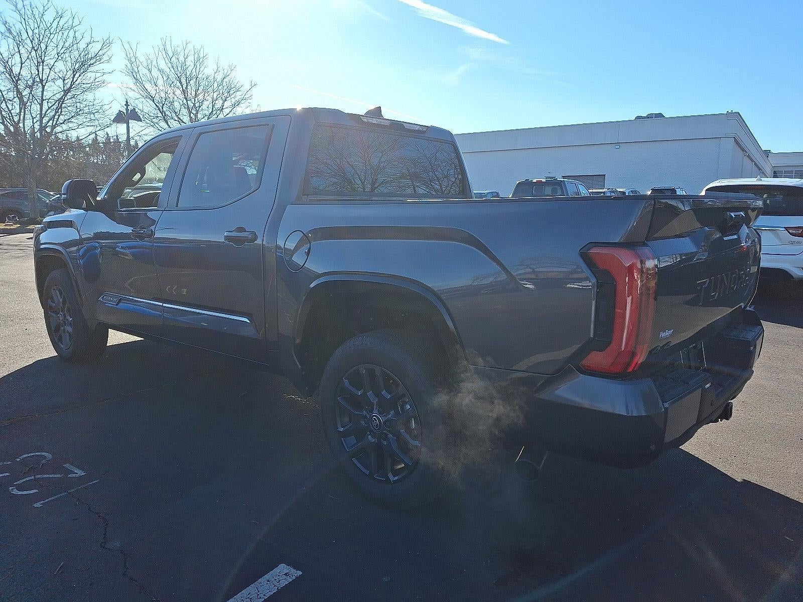 2025 Toyota Tundra 4WD 4WD Platinum CrewMax 5.5' Bed (Natl)