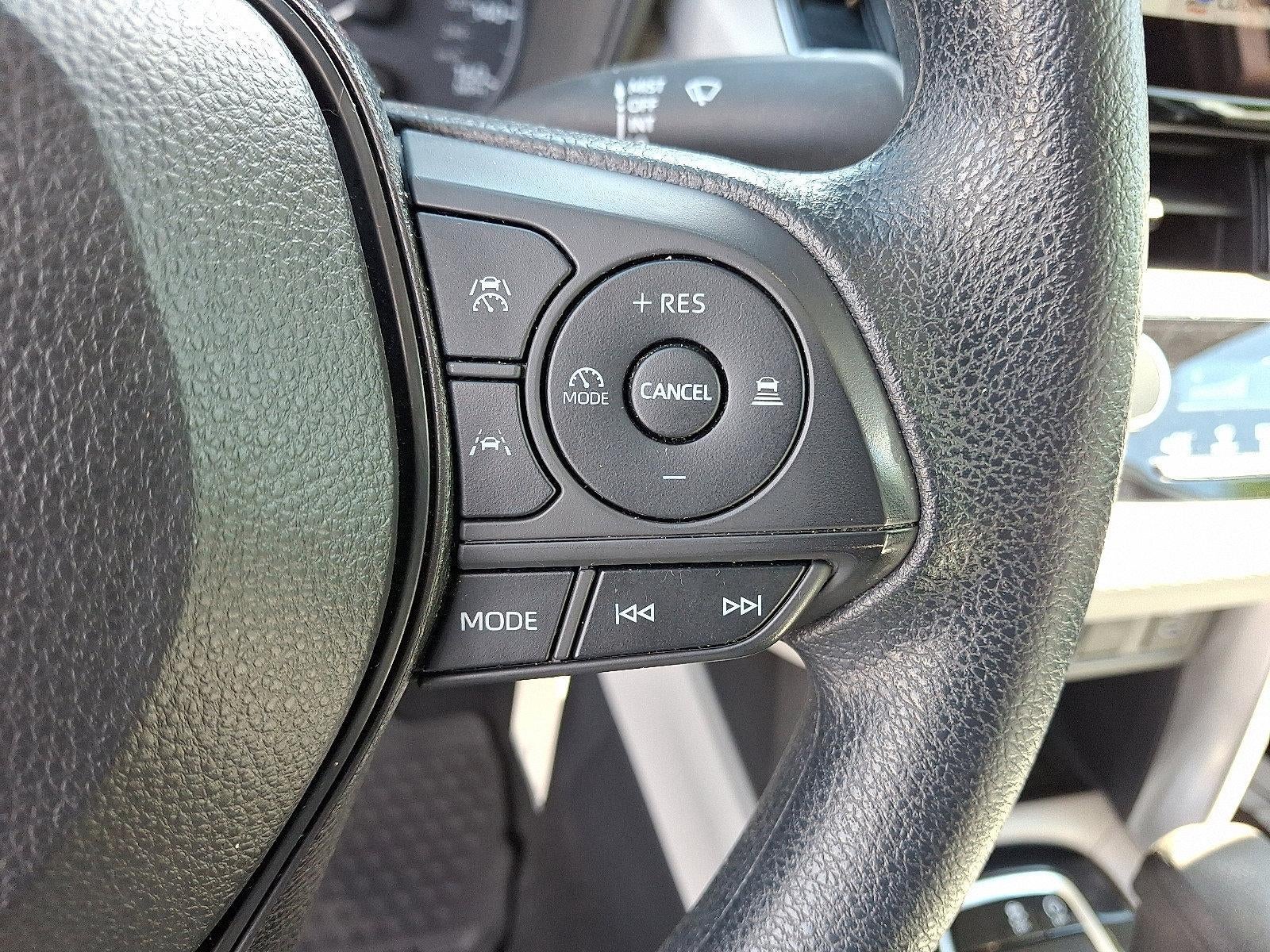 2023 Toyota Corolla Cross L 4WD (Natl)