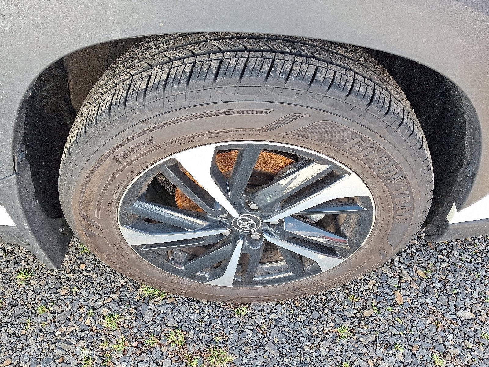 2024 Toyota Corolla Cross Hybrid XSE 4WD (Natl)