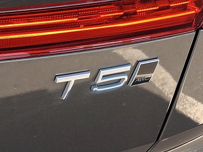 2018 Volvo XC60 T5 AWD Momentum