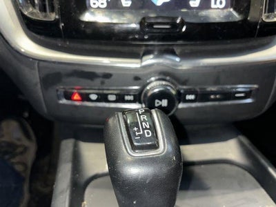 2018 Volvo XC60 T5 AWD Momentum