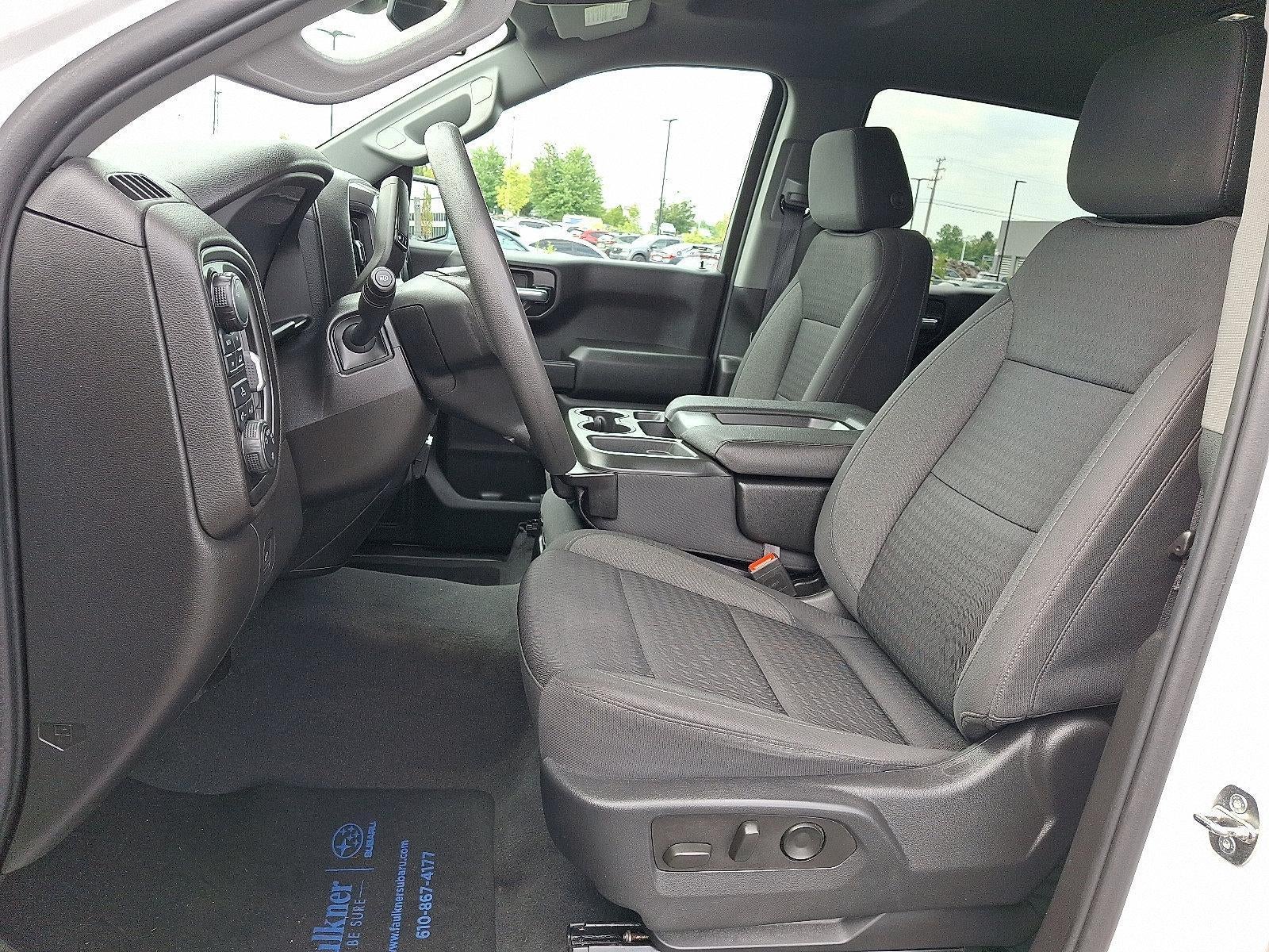 2023 Chevrolet Silverado 1500 Crew Cab Short Box 4-Wheel Drive Custom