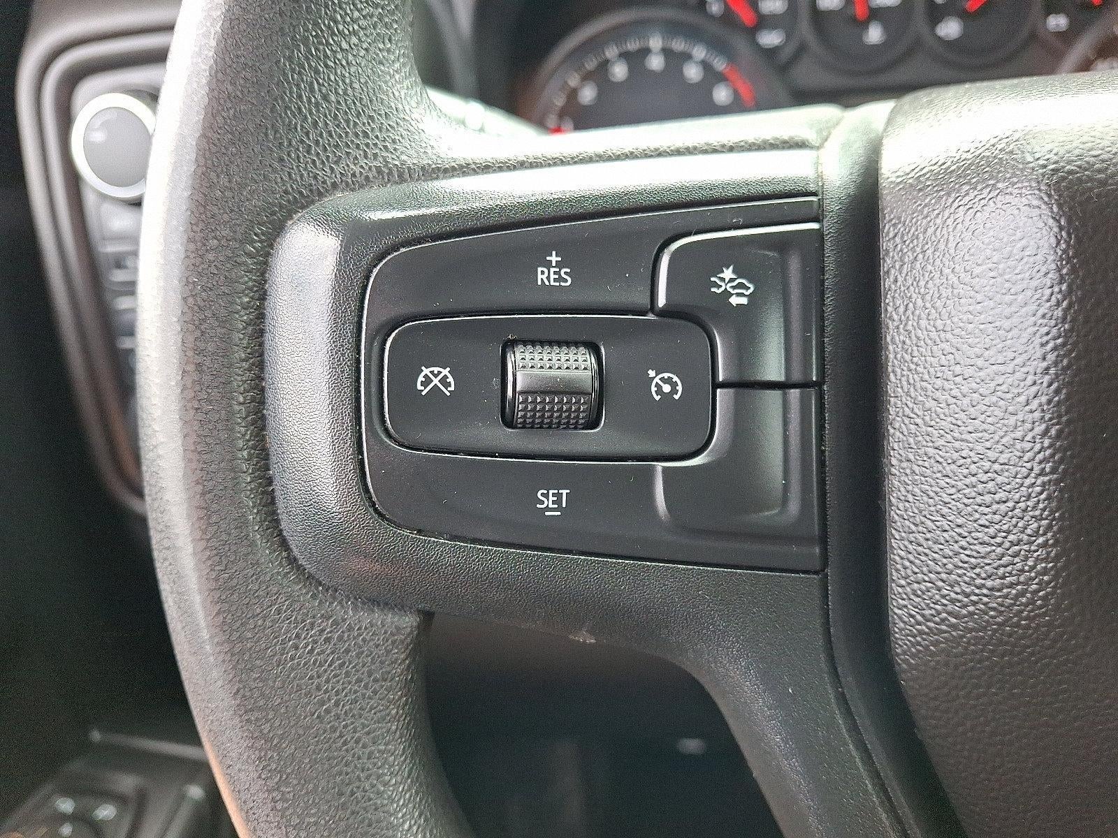 2023 Chevrolet Silverado 1500 Crew Cab Short Box 4-Wheel Drive Custom