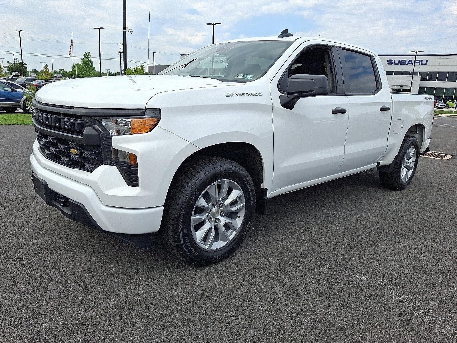 2023 Chevrolet Silverado 1500 Crew Cab Short Box 4-Wheel Drive Custom