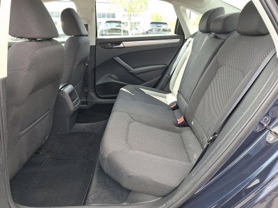 2013 Volkswagen Passat 4dr Sdn 2.5L Auto S w/Appearance PZEV *Ltd Avail*