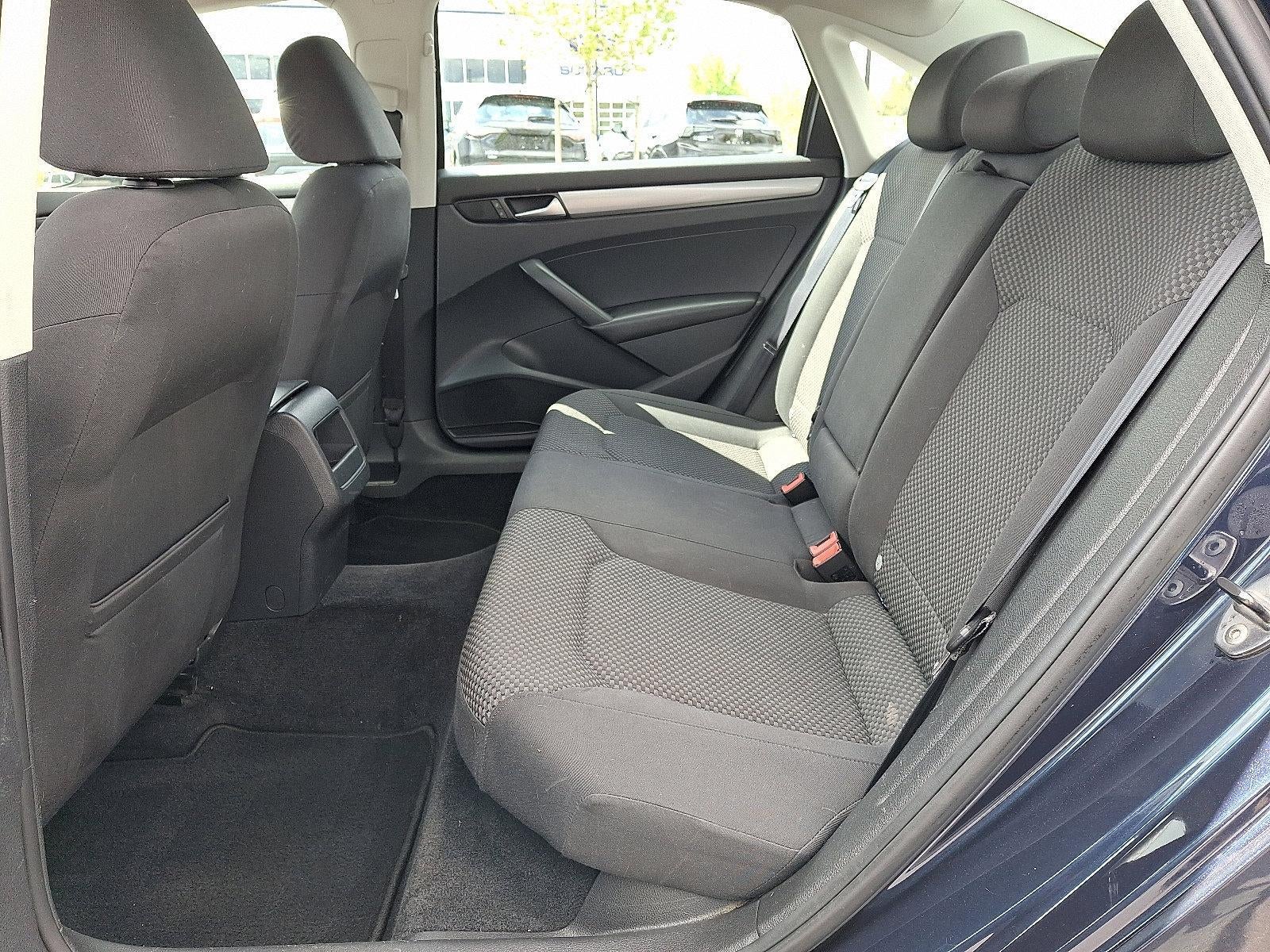 2013 Volkswagen Passat 4dr Sdn 2.5L Auto S w/Appearance PZEV *Ltd Avail*