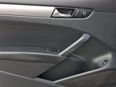 2013 Volkswagen Passat 4dr Sdn 2.5L Auto S w/Appearance PZEV *Ltd Avail*