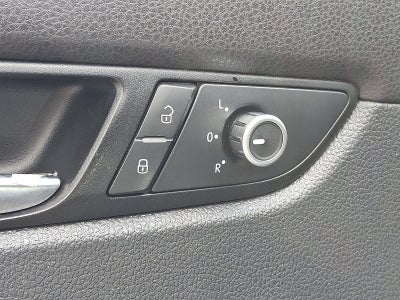 2013 Volkswagen Passat 4dr Sdn 2.5L Auto S w/Appearance PZEV *Ltd Avail*