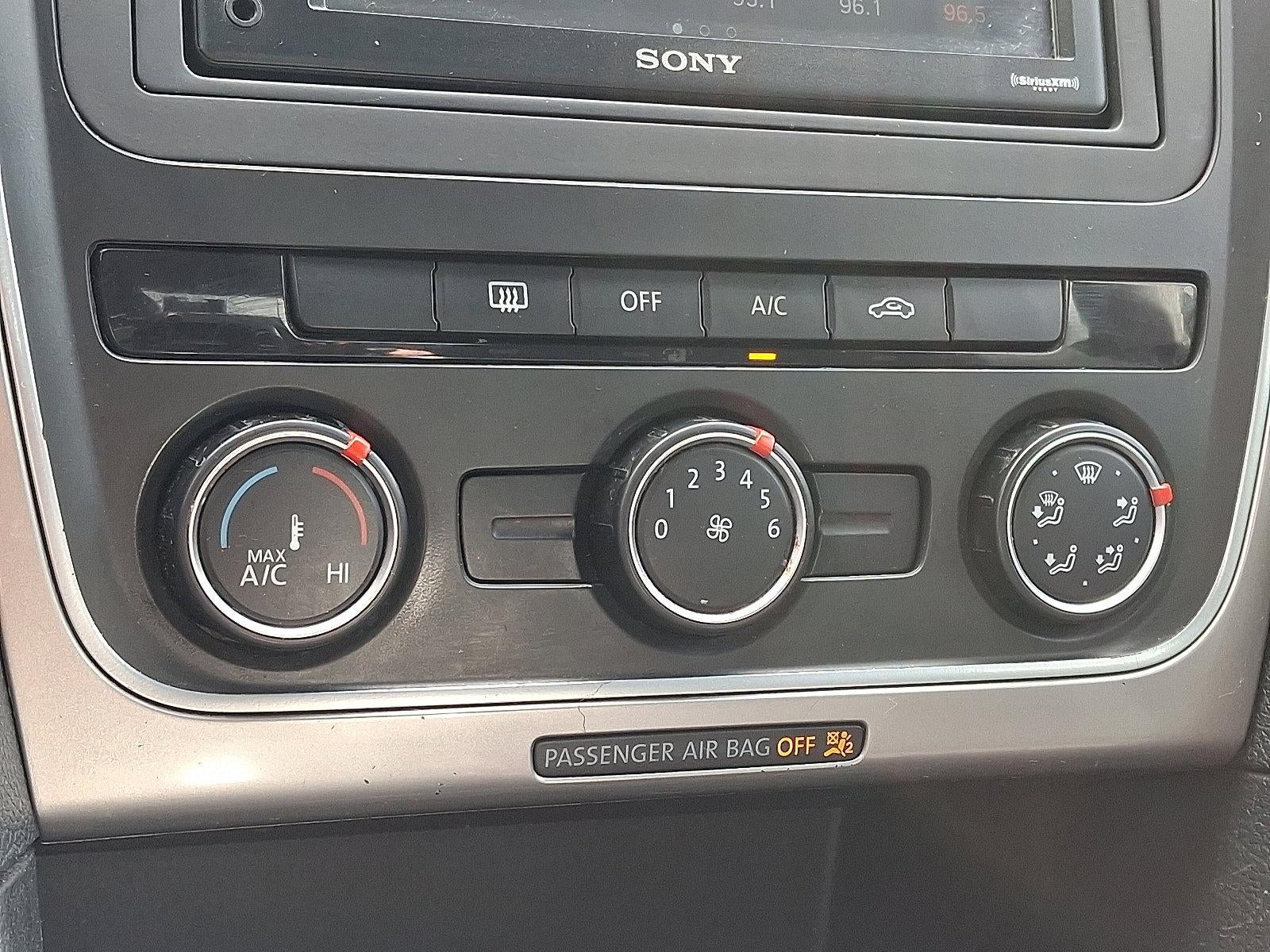 2013 Volkswagen Passat 4dr Sdn 2.5L Auto S w/Appearance PZEV *Ltd Avail*