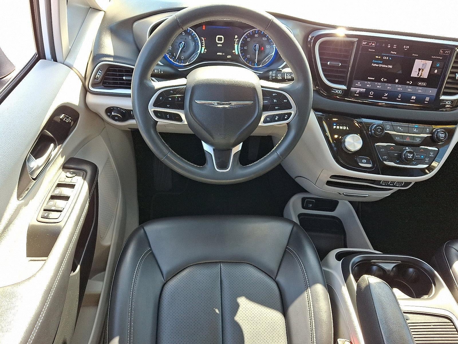2023 Chrysler Pacifica Touring L FWD