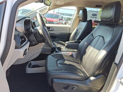 2023 Chrysler Pacifica Touring L FWD