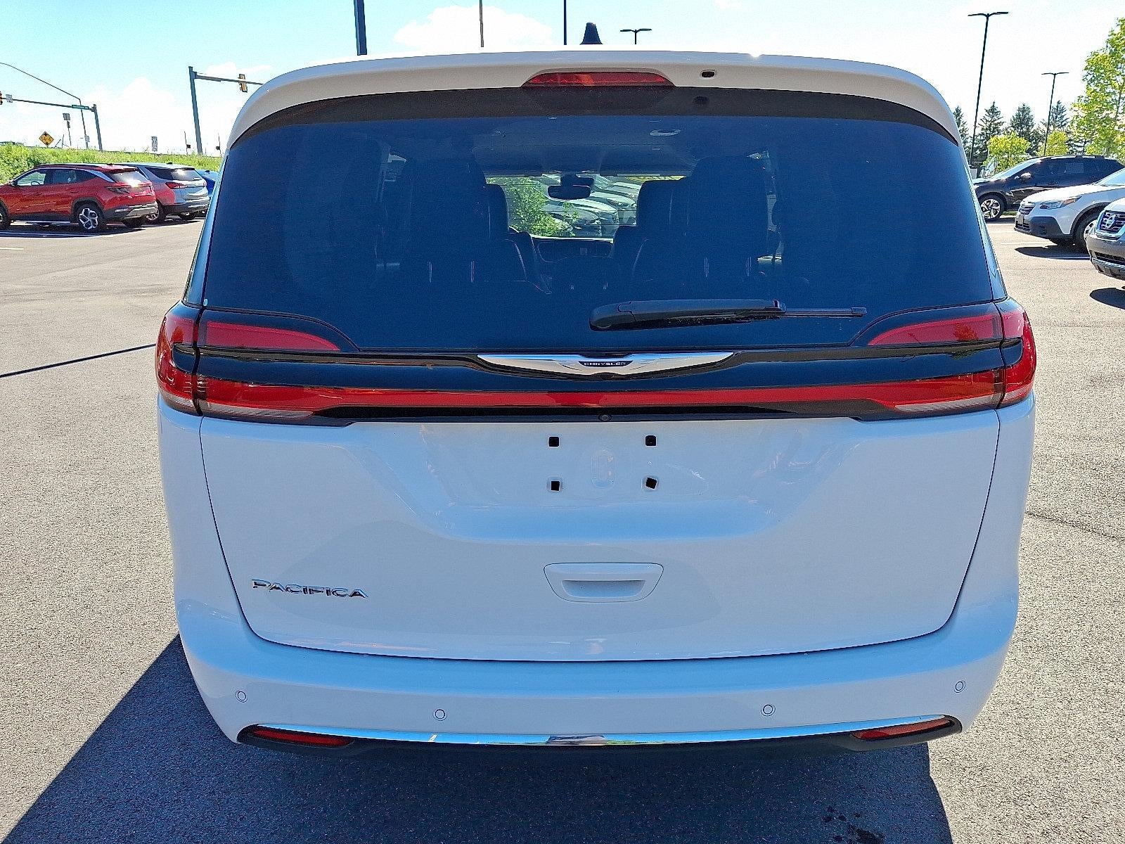 2023 Chrysler Pacifica Touring L FWD