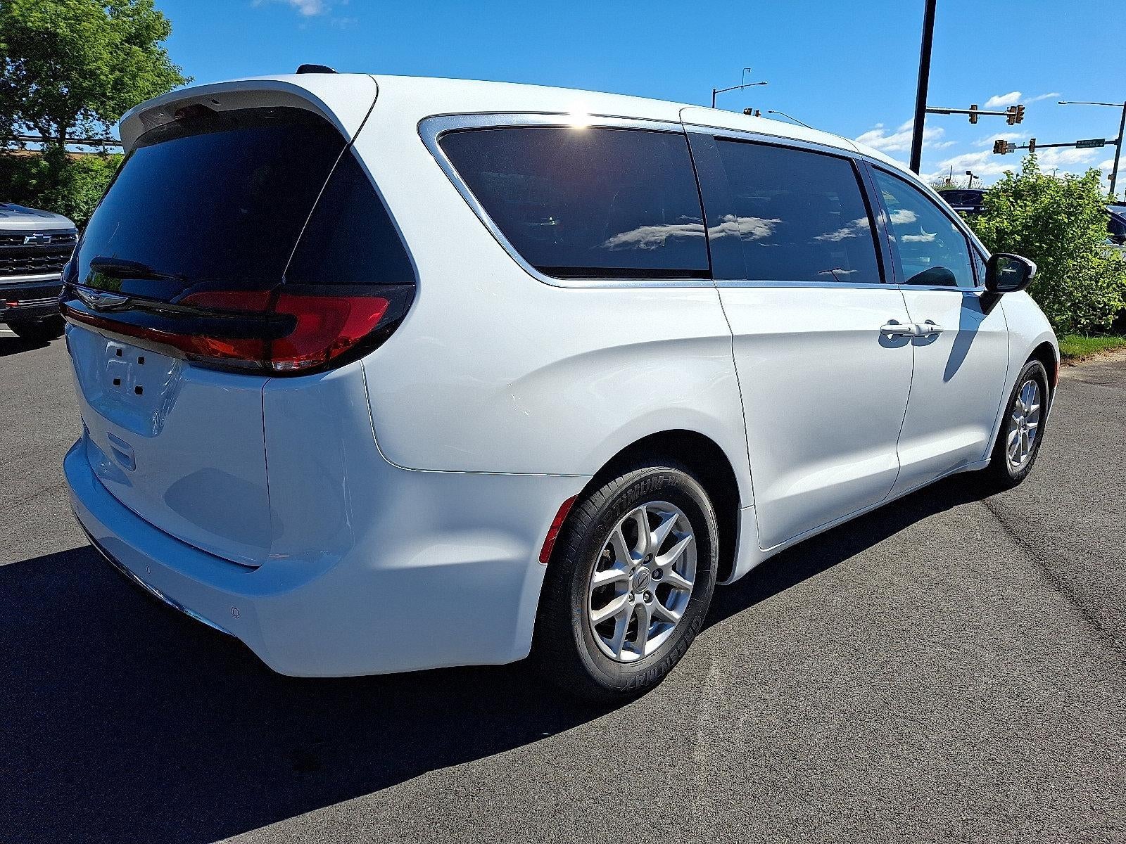2023 Chrysler Pacifica Touring L FWD