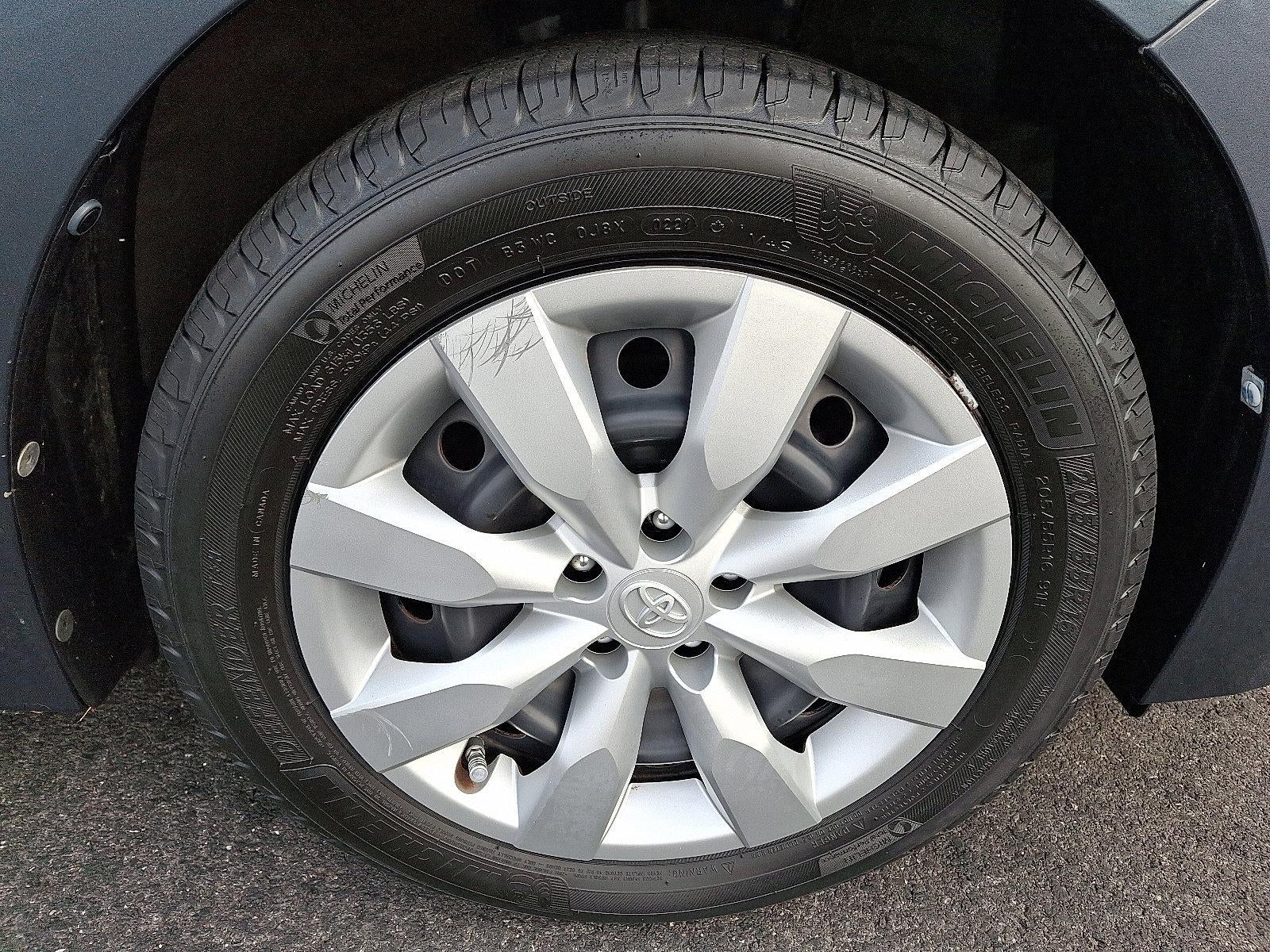 2015 Toyota Corolla 4dr Sdn CVT Auto LE (Natl)