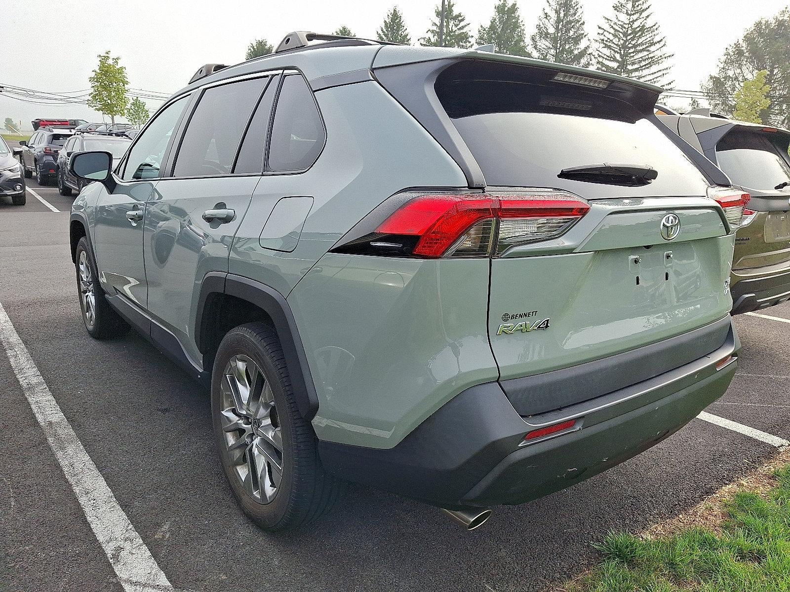 2020 Toyota RAV4 XLE Premium AWD (Natl)