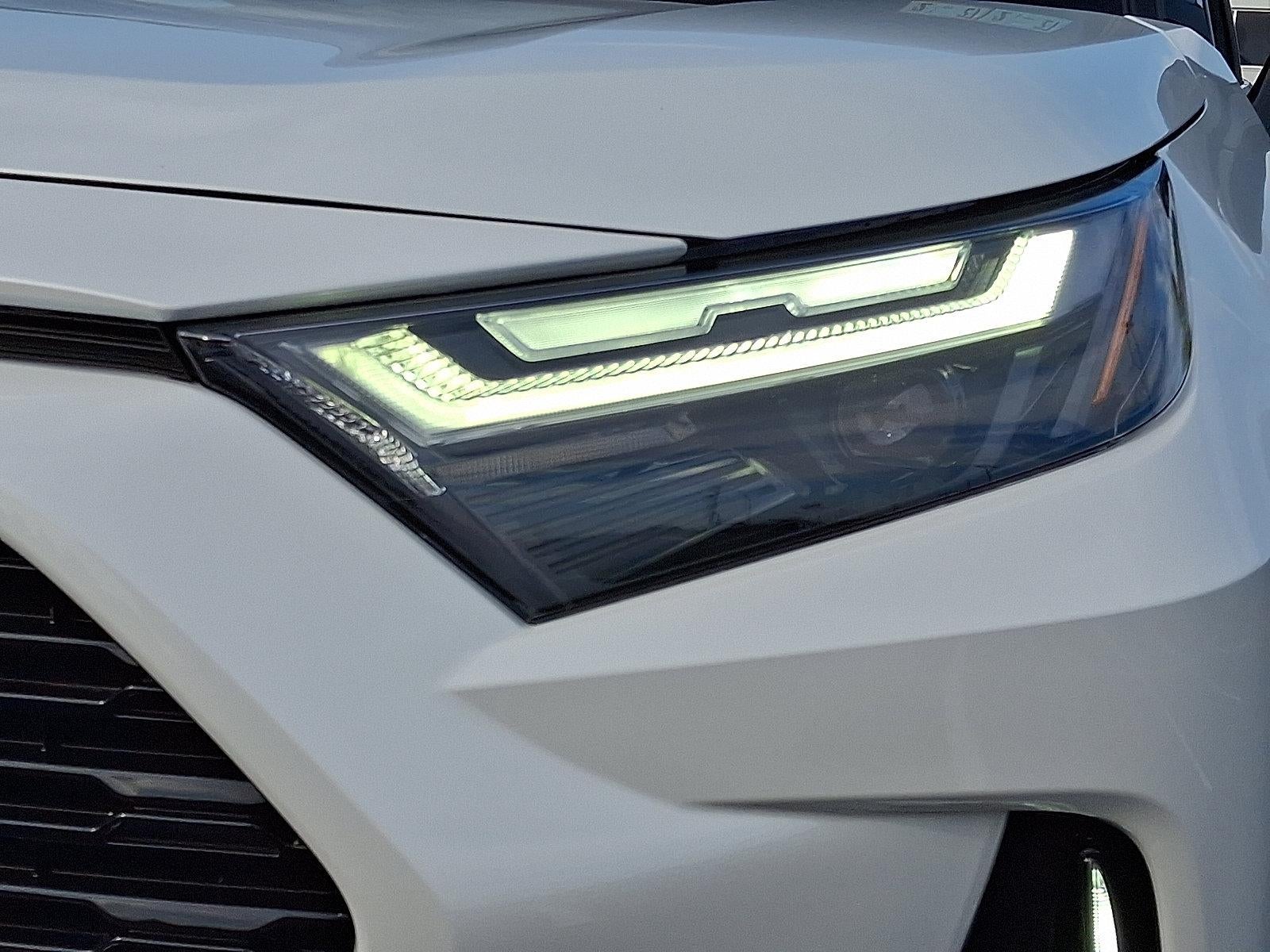 2025 Toyota RAV4 Hybrid XSE AWD (Natl)