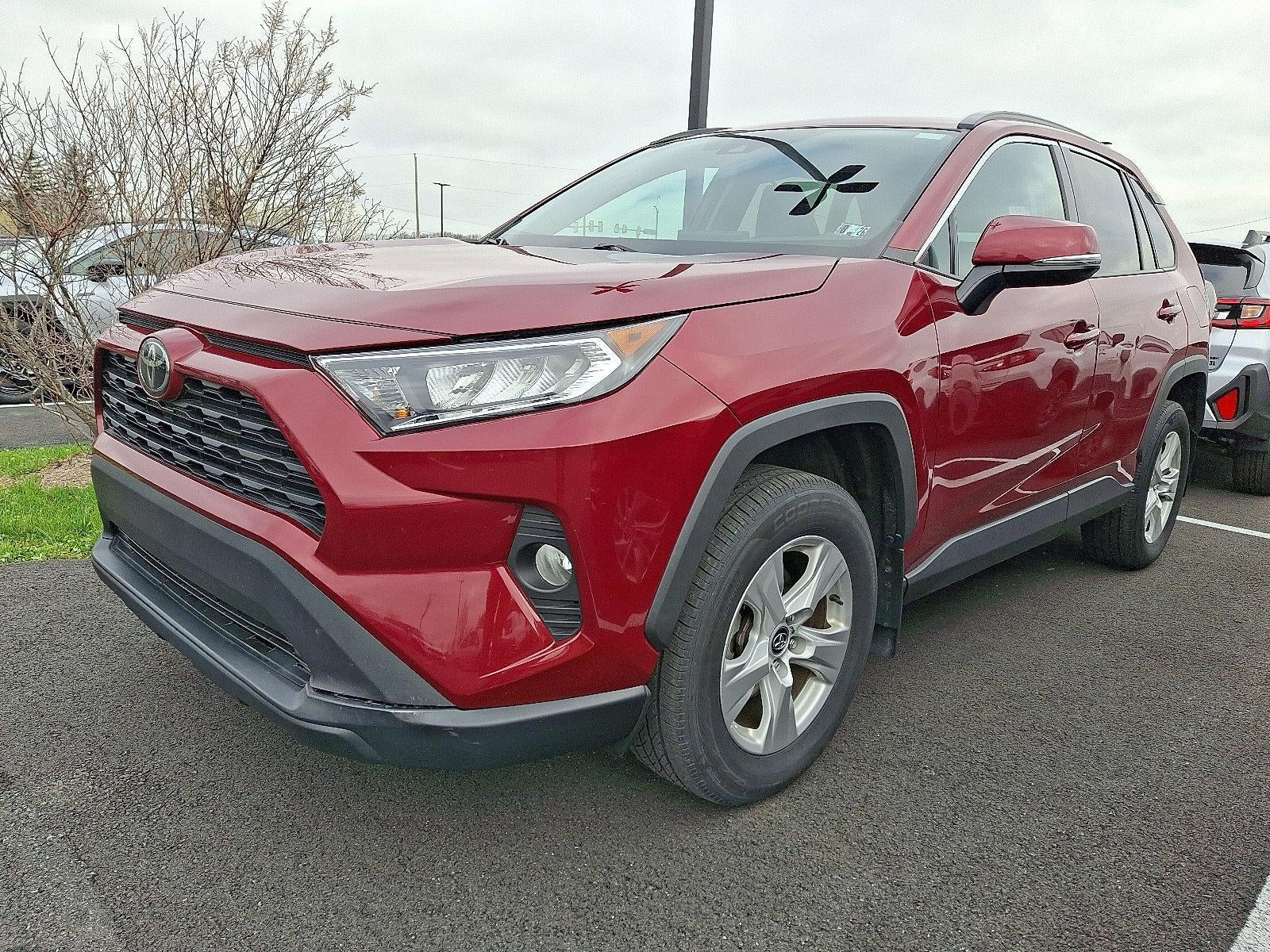2020 Toyota RAV4 XLE AWD (Natl)