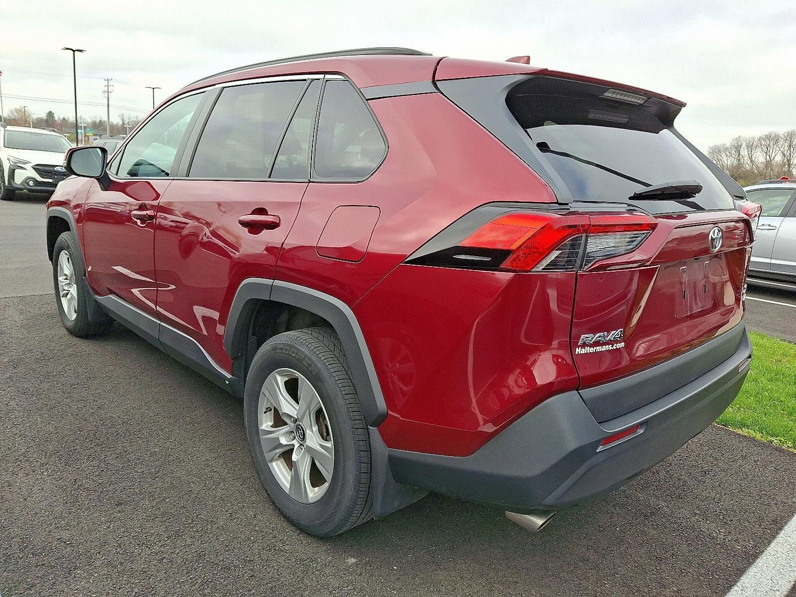 2020 Toyota RAV4 XLE AWD (Natl)