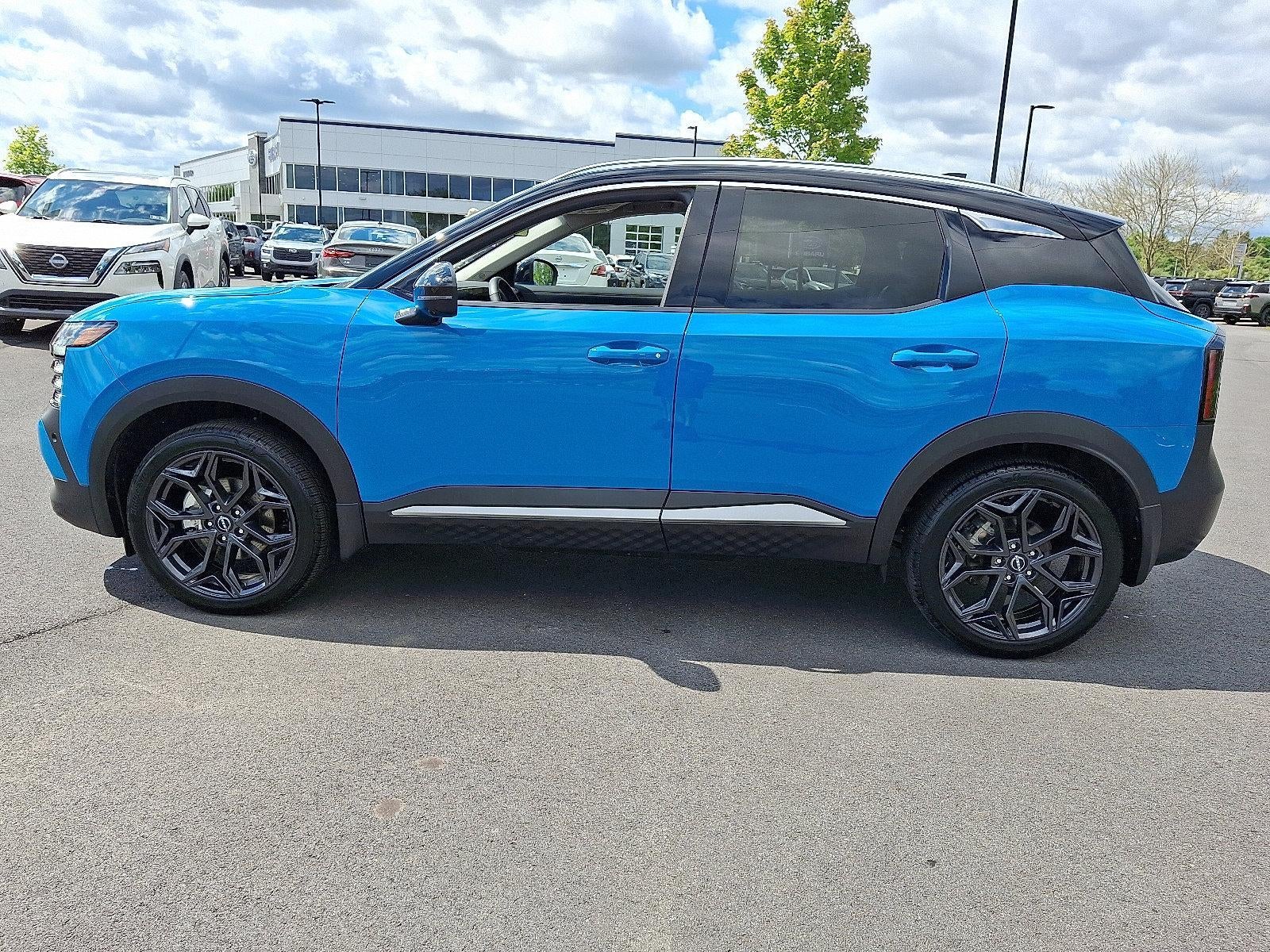 2025 Nissan Kicks SR AWD