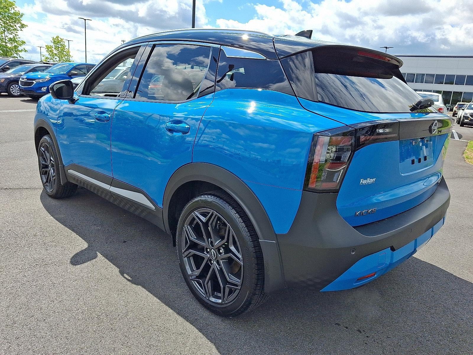2025 Nissan Kicks SR AWD