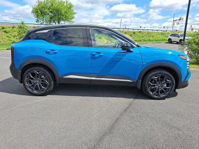 2025 Nissan Kicks SR AWD