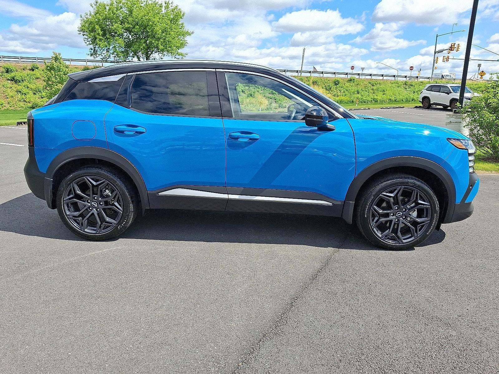 2025 Nissan Kicks SR AWD