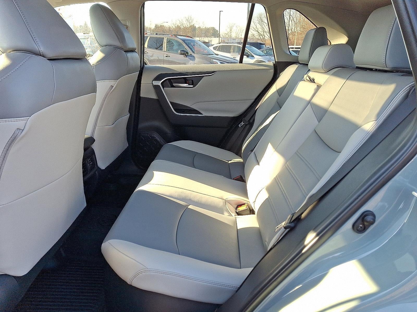 2023 Toyota RAV4 Hybrid XLE Premium AWD (Natl)