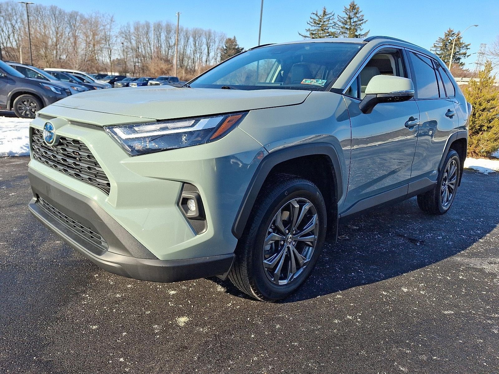 2023 Toyota RAV4 Hybrid XLE Premium AWD (Natl)