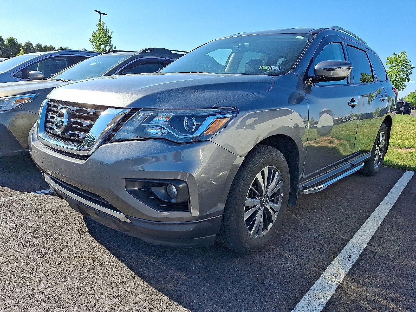 2020 Nissan Pathfinder 4x4 SV