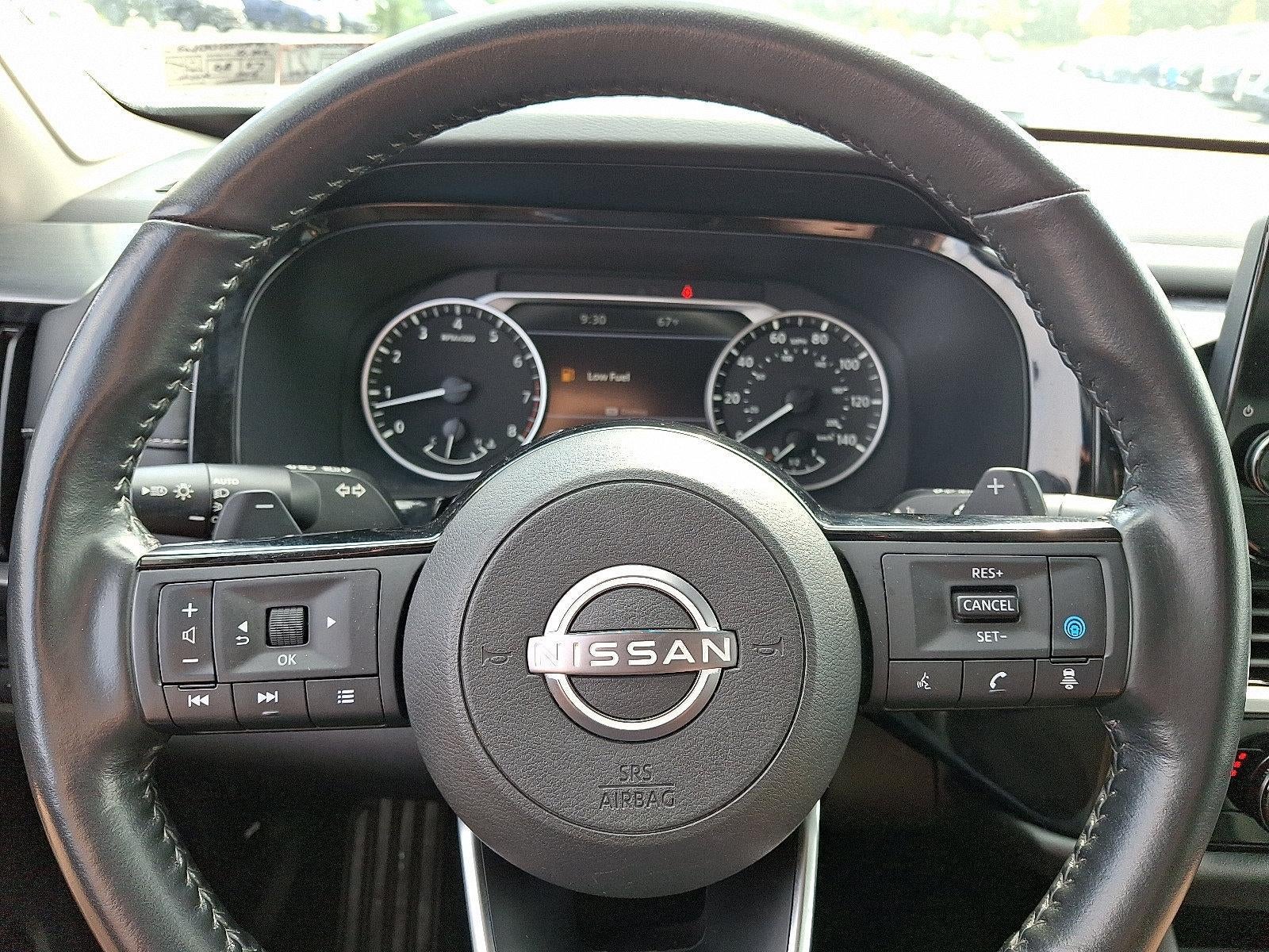 2023 Nissan Pathfinder SL 4WD