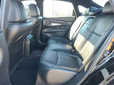 2015 INFINITI Q70 3.7 AWD