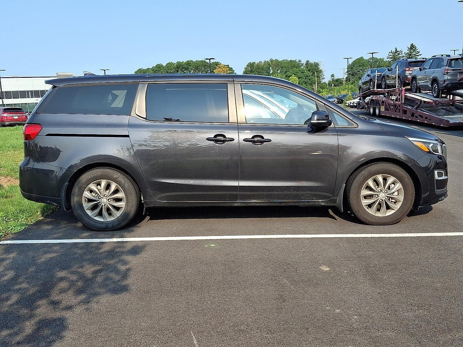 2019 Kia Sedona LX FWD