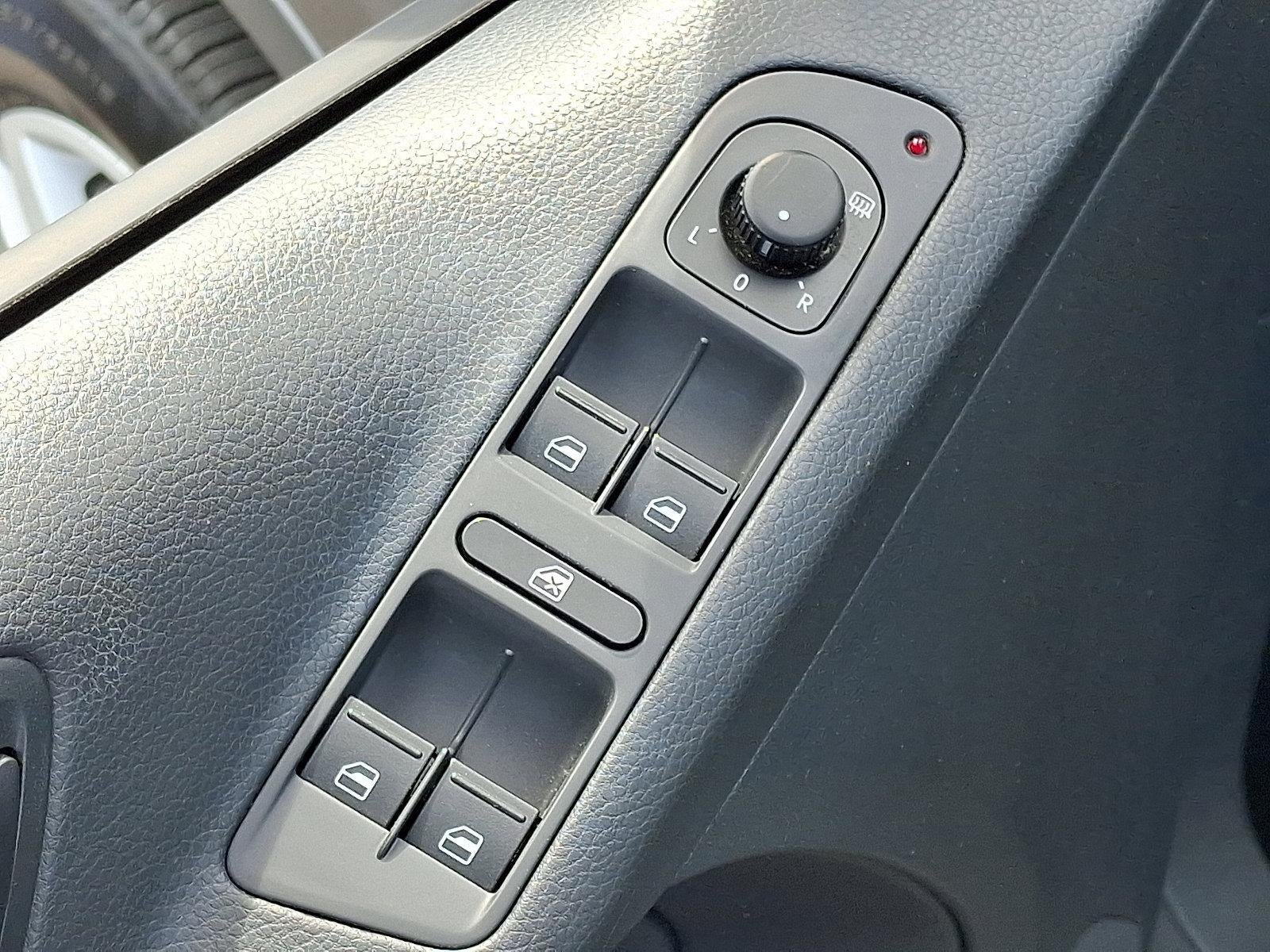 2014 Volkswagen Tiguan 4MOTION 4dr Auto S