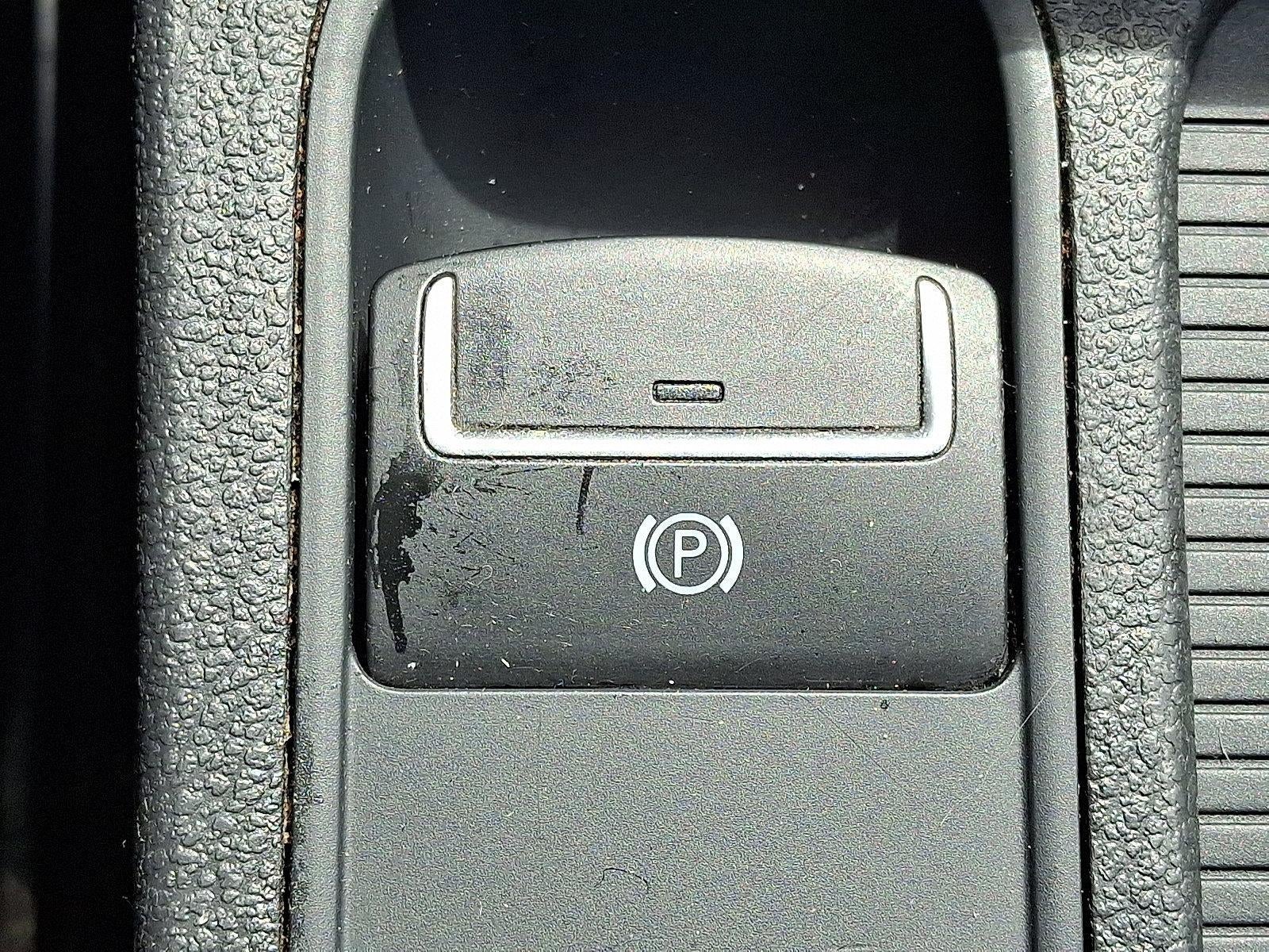 2014 Volkswagen Tiguan 4MOTION 4dr Auto S