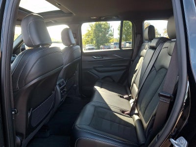 2025 Jeep Grand Cherokee Altitude 4x4