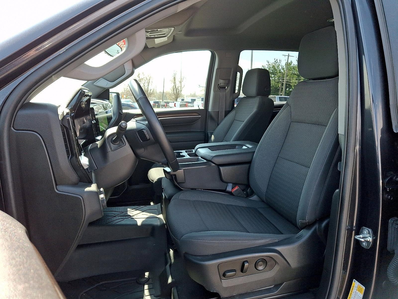 2022 Chevrolet Silverado 1500 Crew Cab Short Box 4-Wheel Drive LT 2FL
