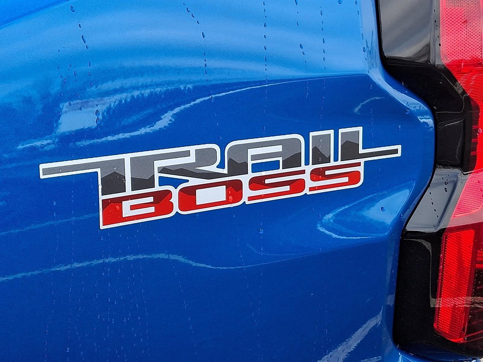 2023 Chevrolet Colorado Crew Cab Short Box 4-Wheel Drive Trail Boss