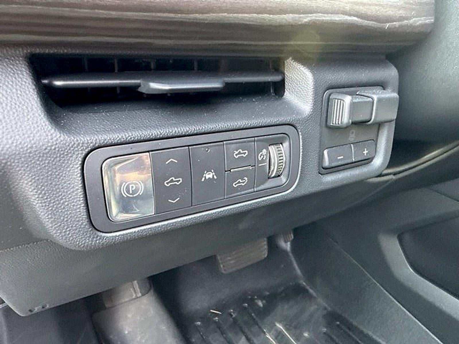2025 GMC Sierra EV e4WD Crew Cab Max Range Denali